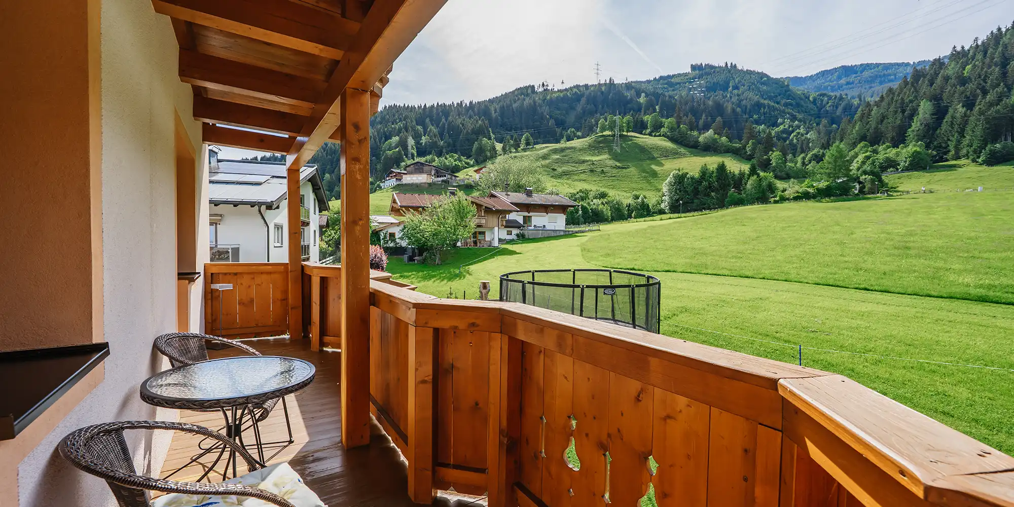 Perfekter Blick vom großzügigem Balkon von den Appartements Oberlehenhof in Kaprun