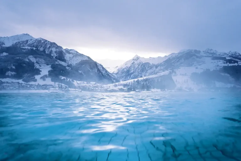 In der SPA Wasserwelt auf 20.000 m², SPA Saunawelt mit Saunen & Dampfbädern in Kaprun nach einem aktiven Tag genießen